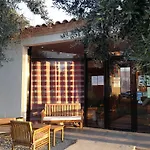 Domaine Le Milos Hotel