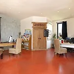 Domaine Le Milos 3* Castries