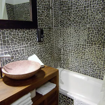 Domaine Le Milos Hotel