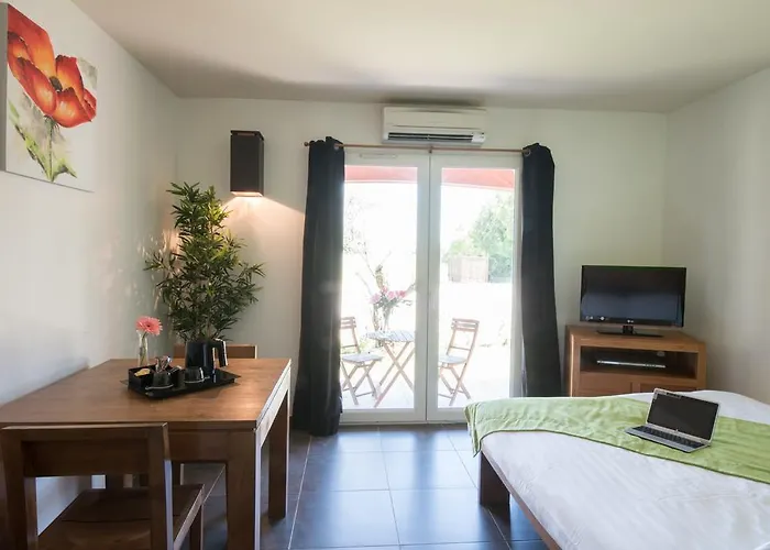 Hotel Domaine Le Milos 3*